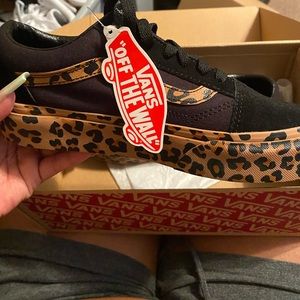 Cheetah print Vans \ women’s size 7